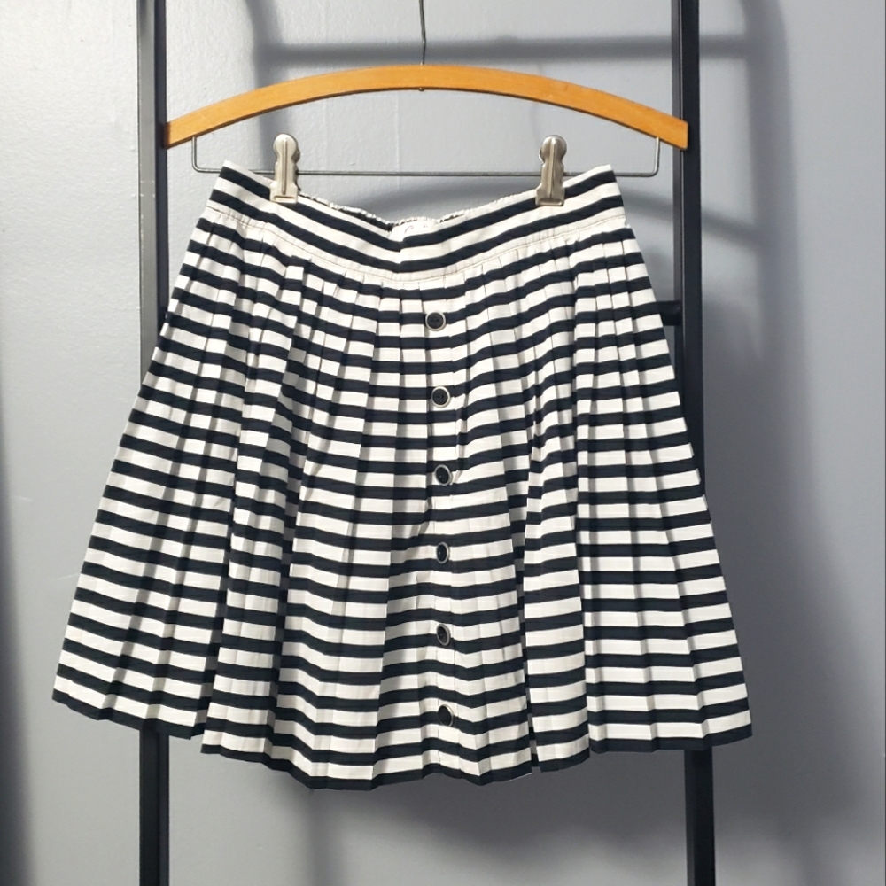 Candies cute pleated stripped skirt black & white